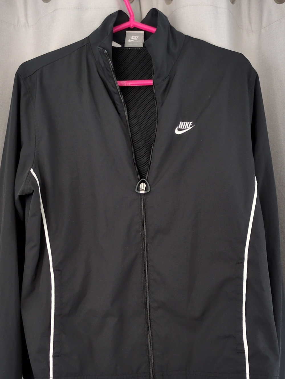 Nike Black Women’s Bomber Jacket with White Piping